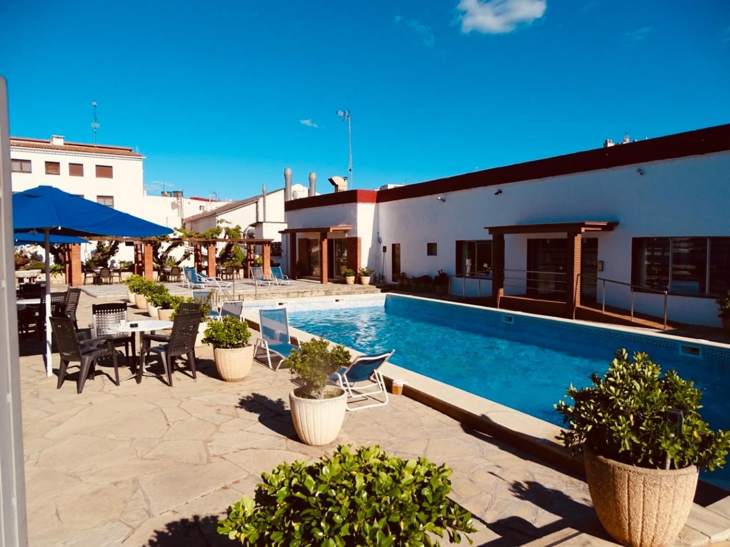 Hostal Lleida Segur de Calafell Buitenkant foto